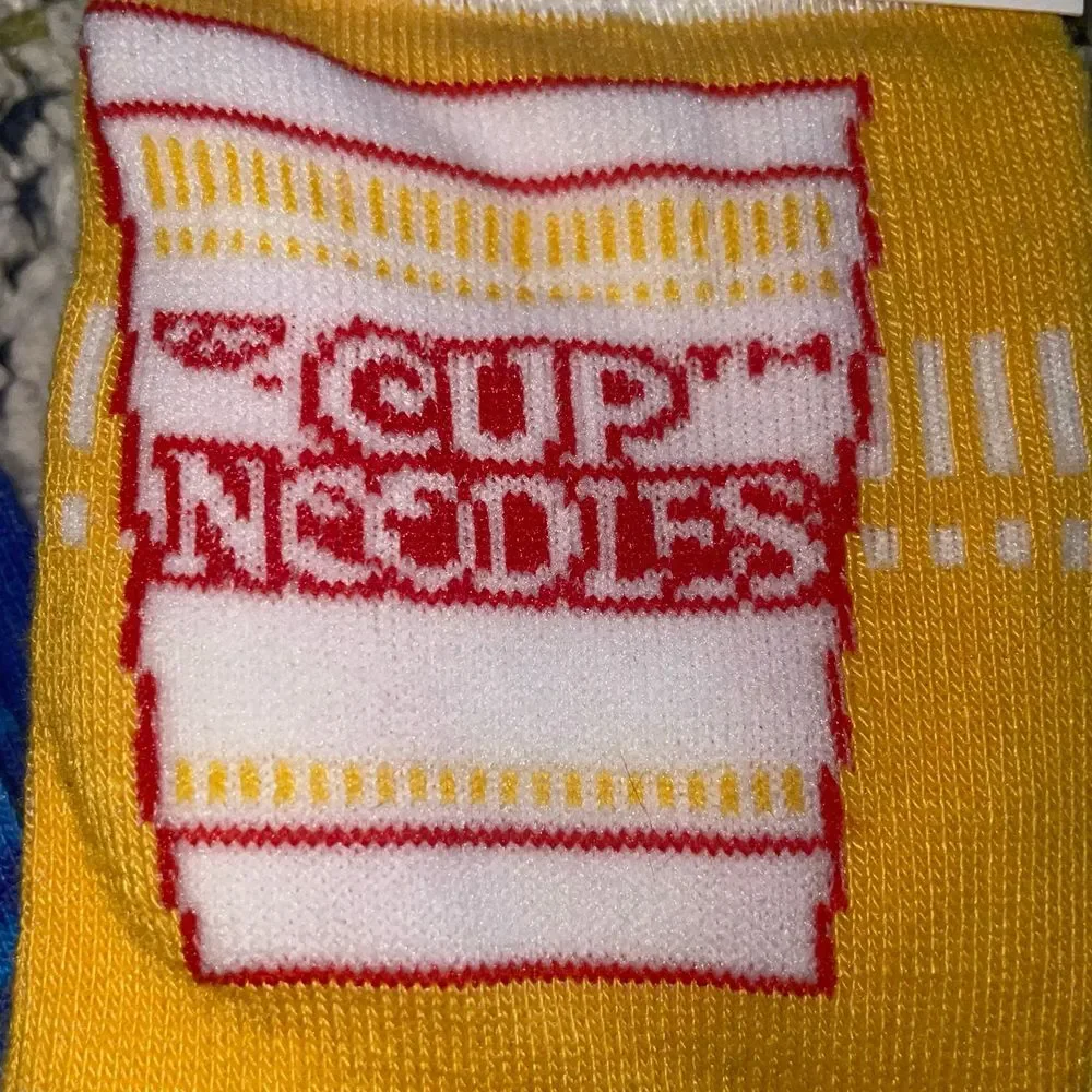 Double trouble crew Socks blue kool-aid & Cup o Noodle yellow men's 6-12‎